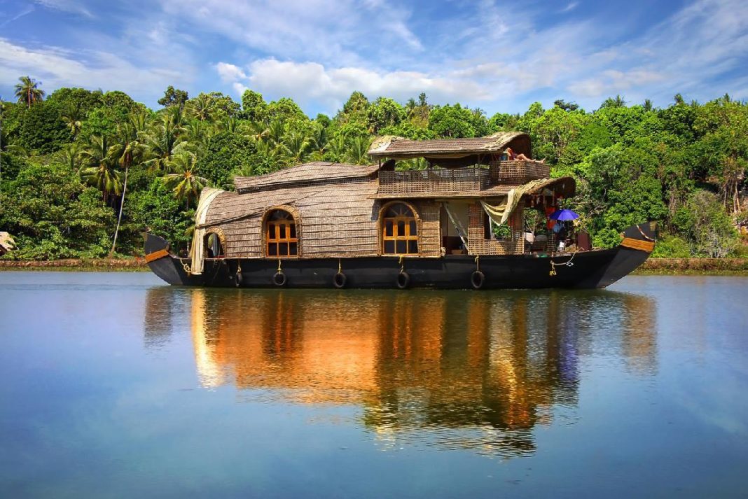 Best of Kerala with Treehouse Stay